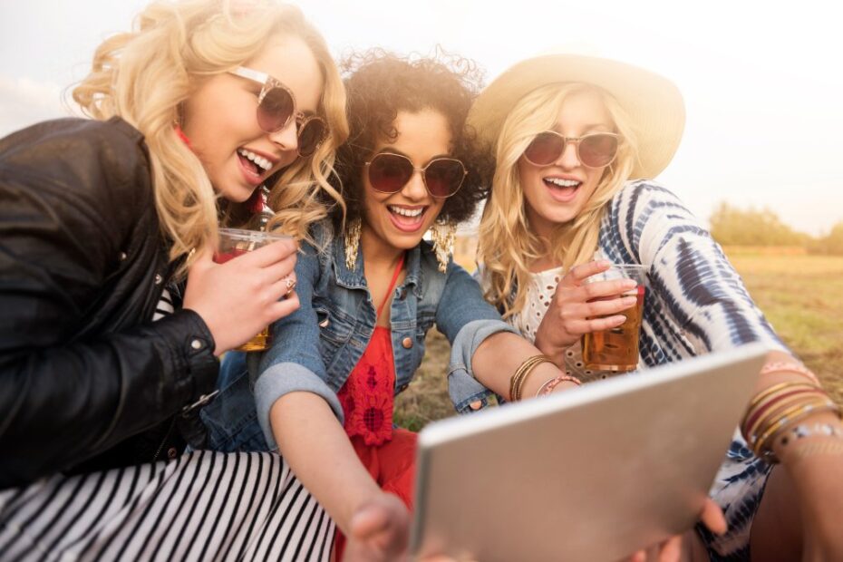 Make Friends as a New Digital Nomad