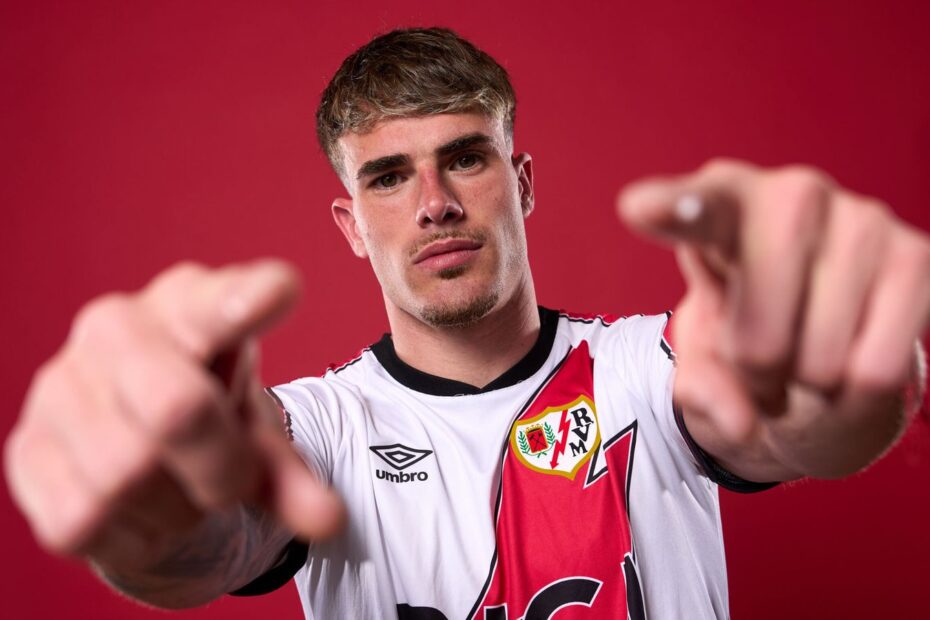 Rayo Vallecano left-back Pep Chavarria